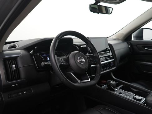 Used 2023 Nissan Pathfinder SL w/ SL Premium Package image 16