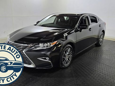 Used 2017 Lexus ES 350 350 image 3