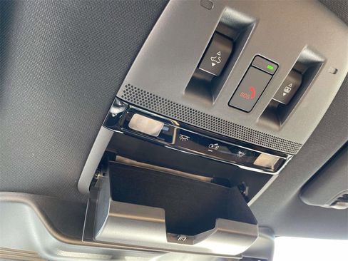 New 2025 Nissan Armada Platinum Reserve image 19