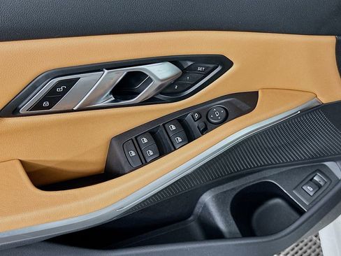 Certified 2022 BMW 330i xDrive Sedan image 18