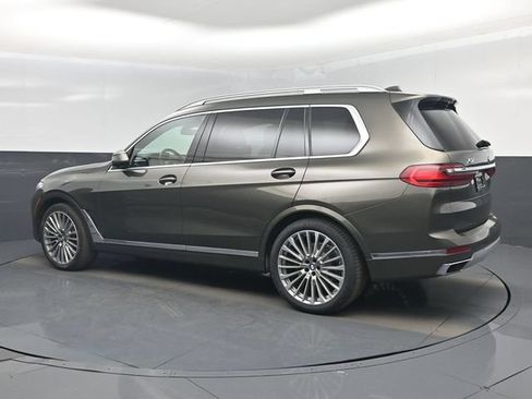 Used 2021 BMW X7 xDrive40i w/ Premium Package AWD/4WD image 4