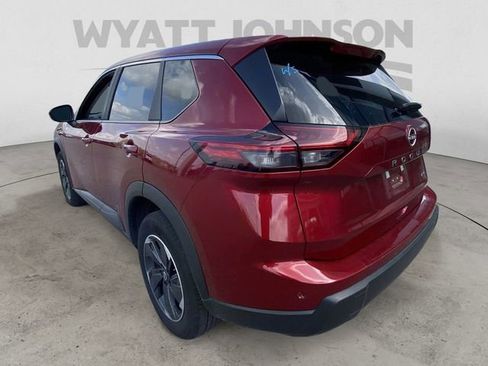 Used 2025 Nissan Rogue SV image 7