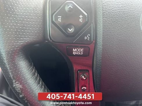 Used 2022 Toyota 4Runner TRD Off-Road AWD/4WD image 14