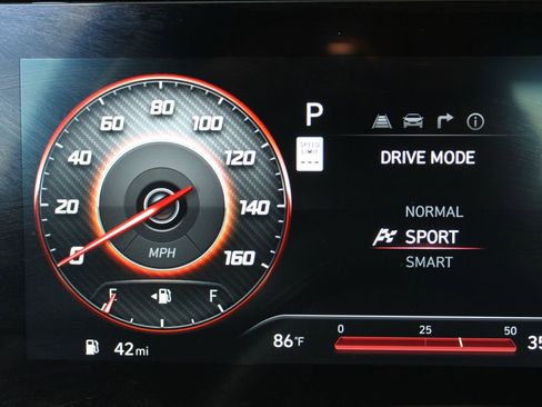 Used 2024 Hyundai Elantra SEL image 18