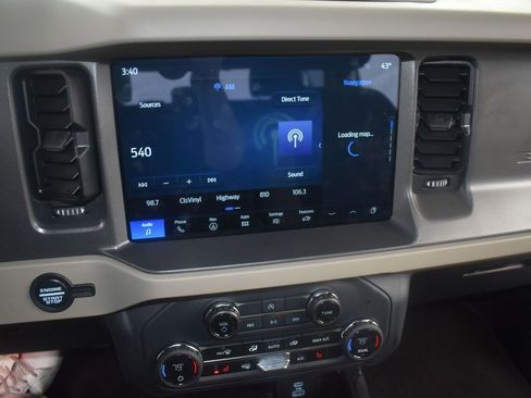 Used 2025 Ford Bronco Big Bend image 24