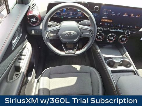 Used 2025 Chevrolet Blazer EV RS AWD/4WD image 3