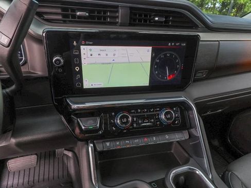 Used 2025 GMC Sierra 3500 Denali w/ Denali Reserve Package AWD/4WD image 20