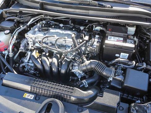 Used 2020 Toyota Corolla LE image 32