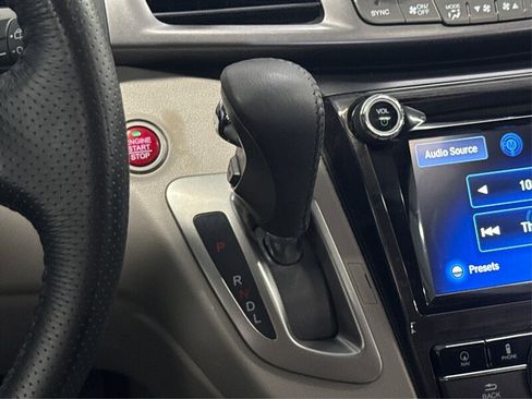 Used 2014 Honda Odyssey Touring image 30