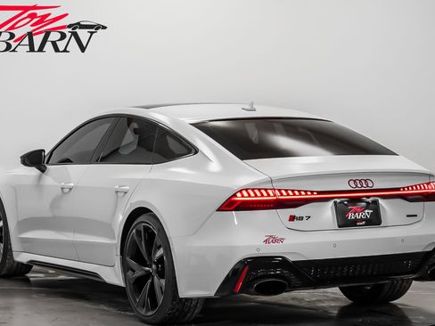 Used 2021 Audi RS 7 Sportback w/ RS 7 Executive Package image 3