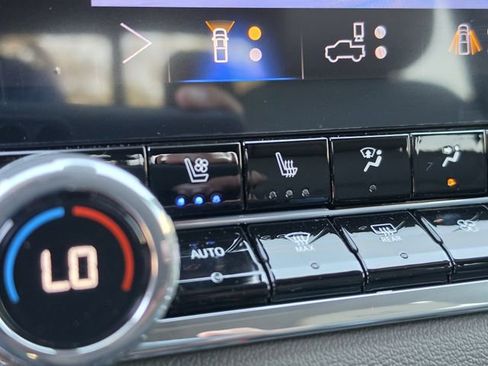 New 2026 Chevrolet Colorado ZR2 w/ ZR2 Bison Edition image 28