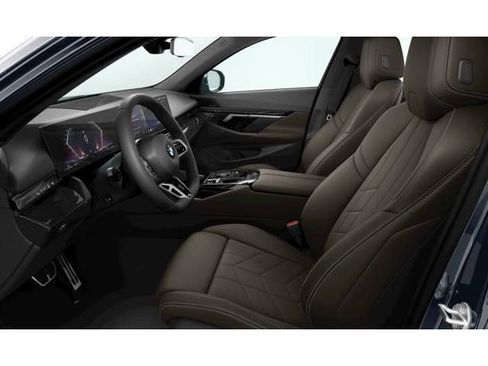New 2027 BMW 530i xDrive AWD/4WD image 7