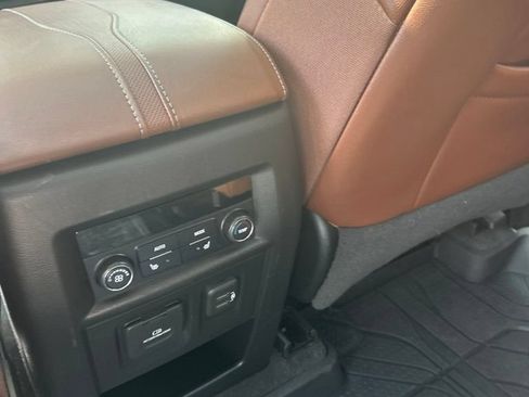 Used 2020 Chevrolet Traverse High Country w/ LPO, Floor Liner Package AWD/4WD image 25