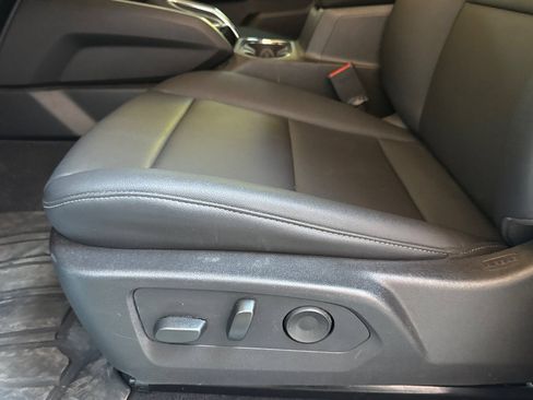 Used 2025 GMC Canyon Elevation w/ Convenience Package AWD/4WD image 15