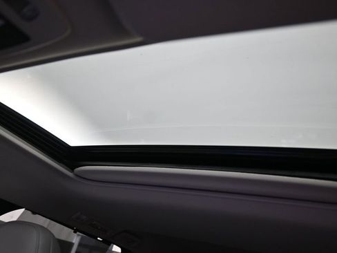 New 2026 Toyota Sienna XLE FWD image 13