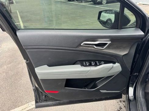 Used 2023 Kia Sportage X-Line w/ X-Line Premium Package image 13