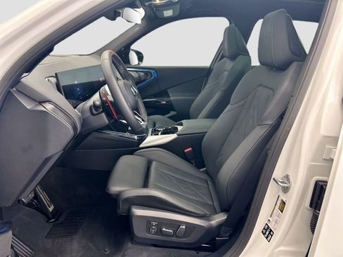 Certified 2025 BMW X3 M50 w/ Premium Package image 17