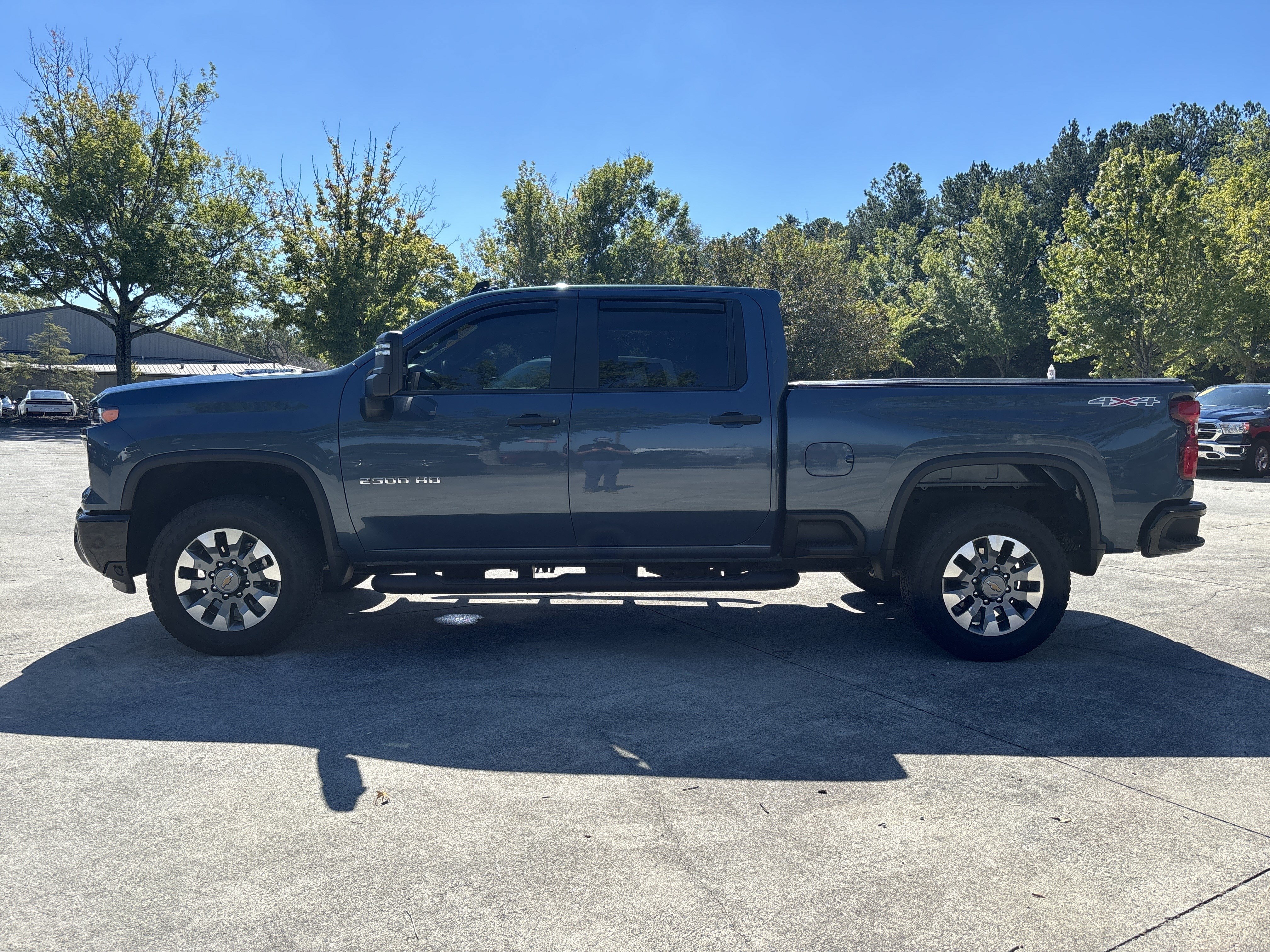 Used 2025 Chevrolet Silverado 2500 Custom w/ Custom Value Package AWD/4WD image 4