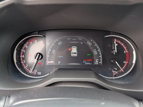 Used 2025 Toyota RAV4 XLE image 19