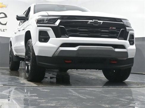 New 2025 Chevrolet Colorado Z71 w/ Technology Package image 3