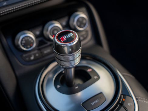 Used 2014 Audi R8 V10 image 34