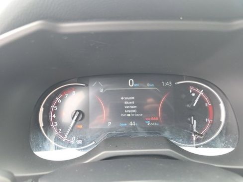 Used 2024 Toyota RAV4 LE image 17