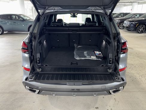 New 2026 BMW X5 xDrive40i w/ M Sport Package image 12