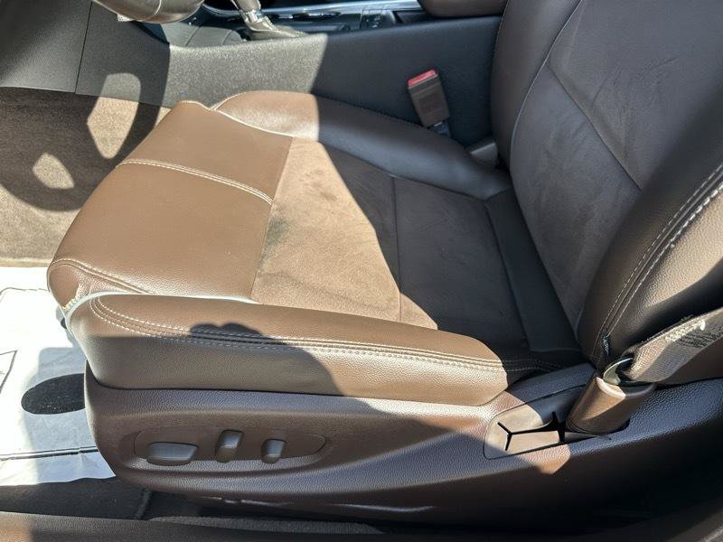 Used 2015 Chevrolet Impala LT FWD image 9