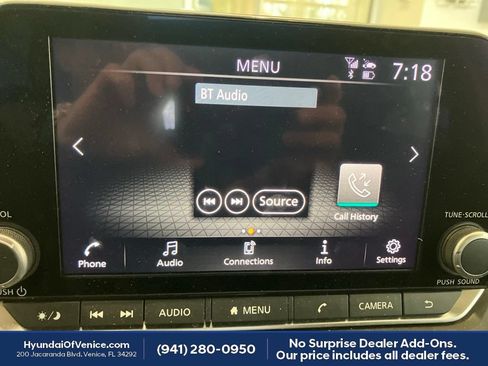 Used 2023 Nissan Rogue SV w/ SV Premium B Package FWD image 13