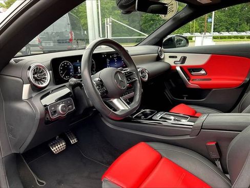 Certified 2024 Mercedes-Benz CLA 250 4MATIC image 19