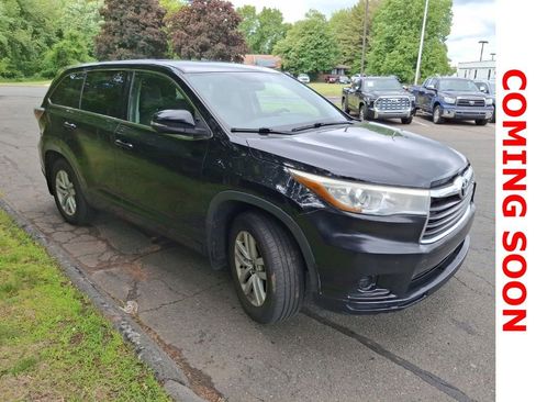 Used 2015 Toyota Highlander LE AWD/4WD image 4