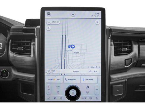 Used 2024 Ford Expedition Platinum image 16