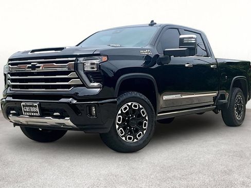 Used 2024 Chevrolet Silverado 2500 High Country w/ High Country Premium Package AWD/4WD image 15