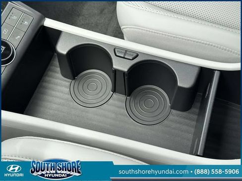 Certified 2024 Hyundai Kona Limited FWD image 37