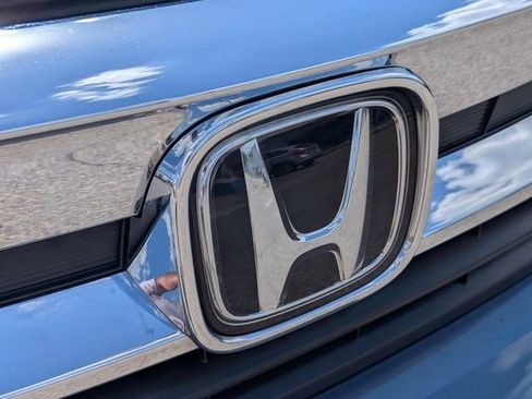 Used 2020 Honda Pilot EX image 4