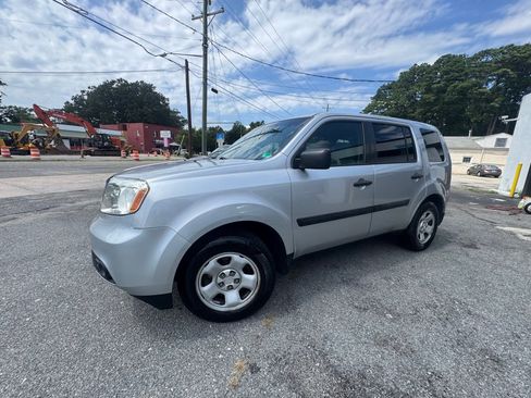 Used 2015 Honda Pilot LX image 2