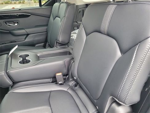 New 2025 Honda Pilot EX-L image 9