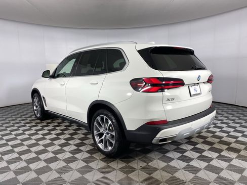 Used 2026 BMW X5 xDrive40i image 21