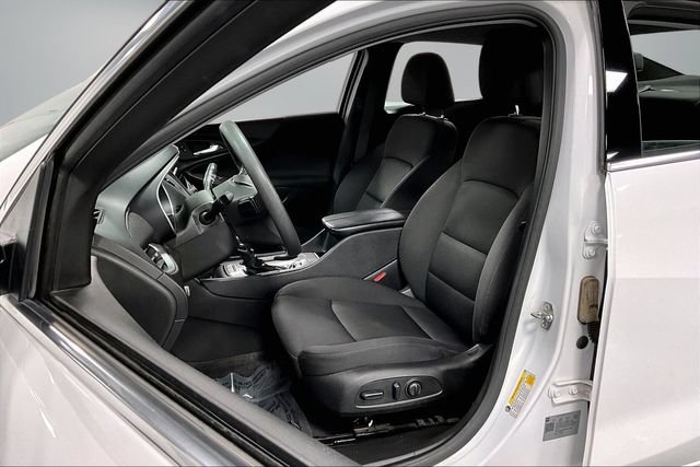 Used 2024 Chevrolet Malibu LT FWD image 19