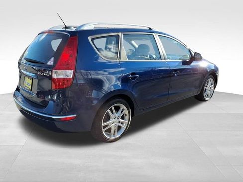 Used 2012 Hyundai Elantra SE image 11