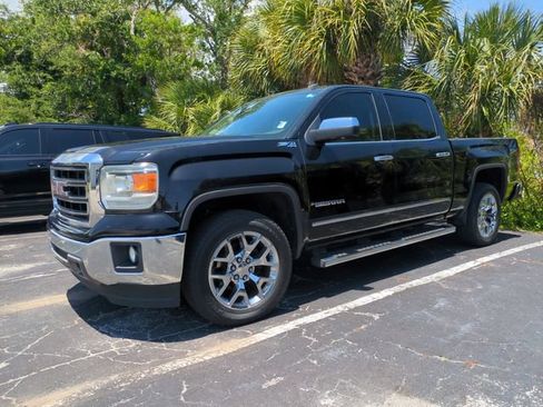 Used 2014 GMC Sierra 1500 SLT w/ SLT Crew Cab Value Package AWD/4WD image 3