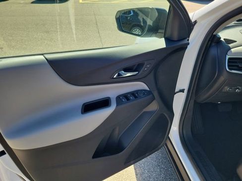 Certified 2024 Chevrolet Equinox LS w/ Driver Confidence II Package image 16