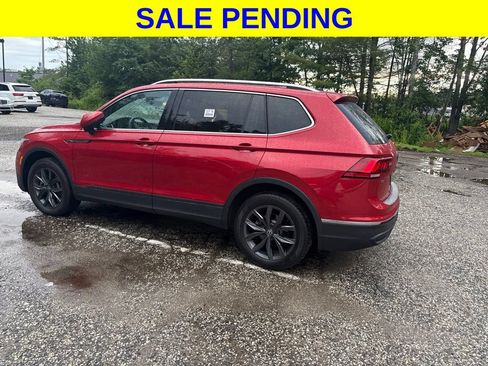 Used 2023 Volkswagen Tiguan SE AWD/4WD image 13
