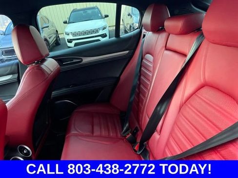 Used 2022 Alfa Romeo Stelvio Veloce AWD/4WD image 14