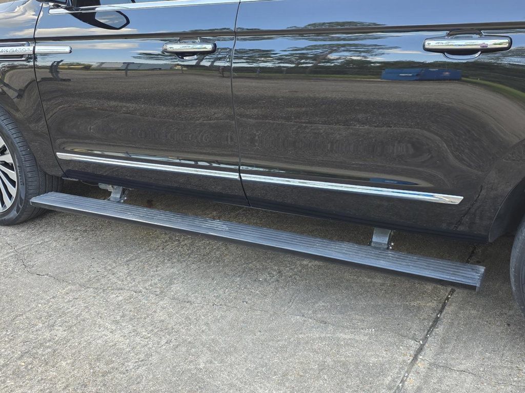 Used 2019 Lincoln Navigator L Reserve AWD/4WD image 38