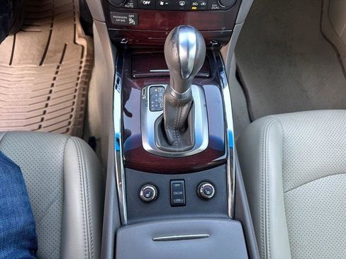 Used 2012 INFINITI G37 x w/ Premium Pkg image 21