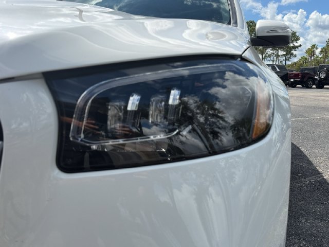 Used 2025 Mercedes-Benz GLS 450 4MATIC image 9