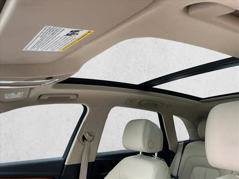 Used 2021 Audi Q5 Premium Plus image 11