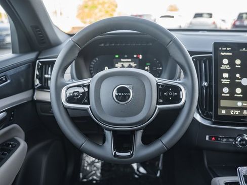 New 2026 Volvo XC90 T8 Plus image 27