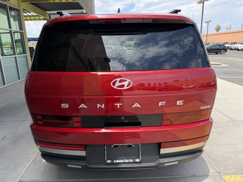 Used 2025 Hyundai Santa Fe Limited FWD image 13